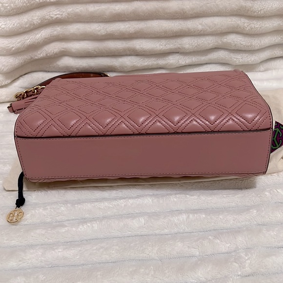✨SOLD✨ Tory Burch Fleming Shoulder Bag - Picture 5 of 13